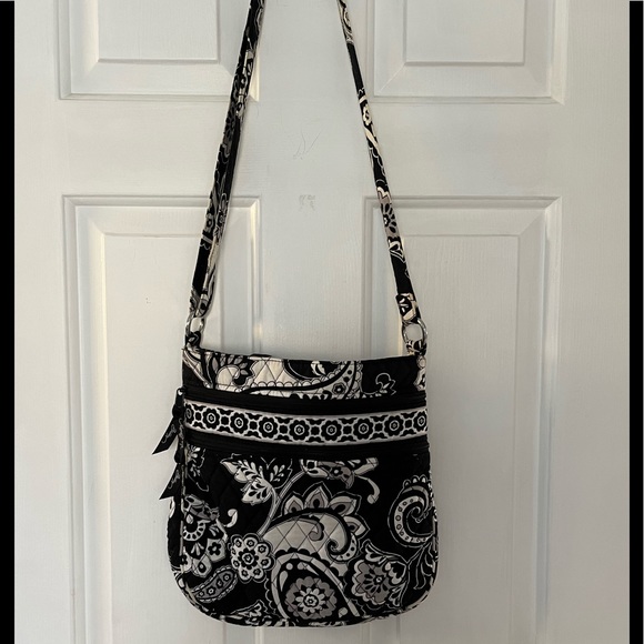 Vera Bradley Crossbody Bag. - Picture 1 of 5